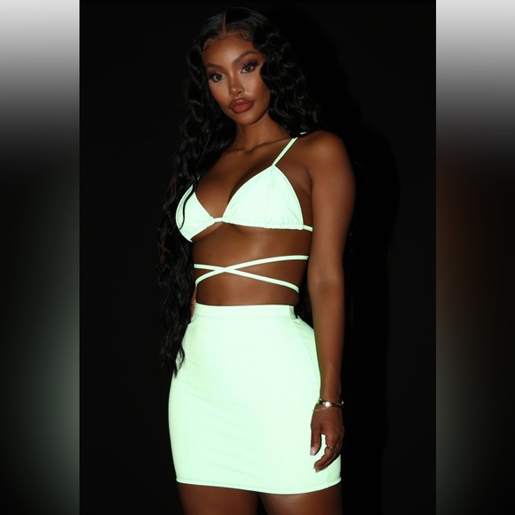 COPY - Relflective lime mini skirt set - Picture 2 of 3